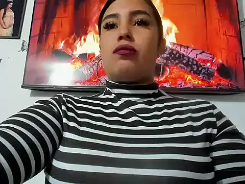 Snapshot of elana_kepler chatting on 01-25-25, 12:06 elana kepler online show from 01-25-25, 12:06