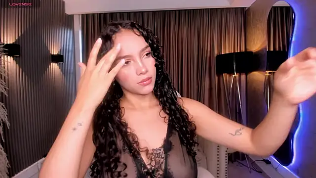 anahi curlie1 online show from 04-26-26, 11:52