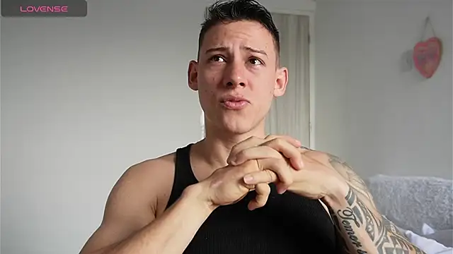 Muscle King Cum online show from 04-04-26, 01:30