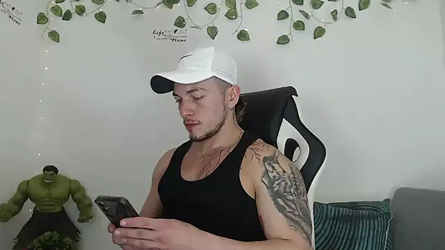 Snapshot of Angel_bran chatting on 12-20-25, 05:31 Angel bran online show from 12-20-25, 05:31