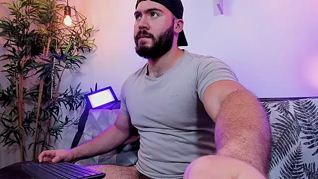 SebastianVilla  online show from 06-24-26, 11:04