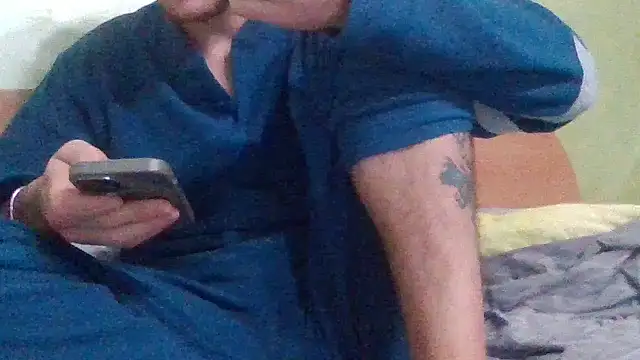 Snapshot of Drogon1000 chatting on 01-11-26, 06:46 Drogon1000 online show from 01-11-26, 06:46