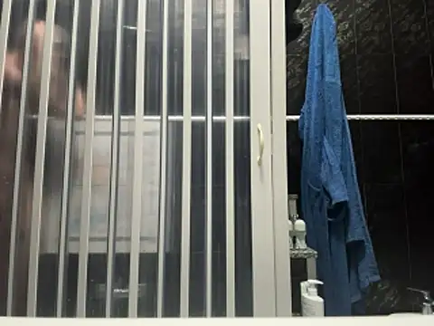 Snapshot of Drogon1000 chatting on 01-14-26, 05:07 Drogon1000 online show from 01-14-26, 05:07