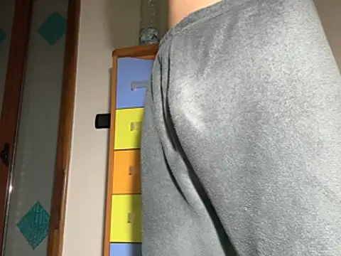 Snapshot of Drogon1000 chatting on 02-25-26, 01:37 Drogon1000 online show from 02-25-26, 01:37