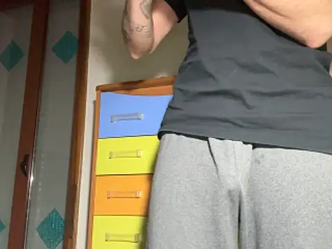 Snapshot of Drogon1000 chatting on 02-28-26, 10:44 Drogon1000 online show from 02-28-26, 10:44