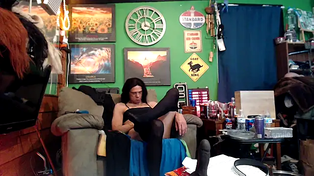 Snapshot of Brooke-lynn chatting on 02-13-25, 08:59 Brooke-lynn online show from 02-13-25, 08:59