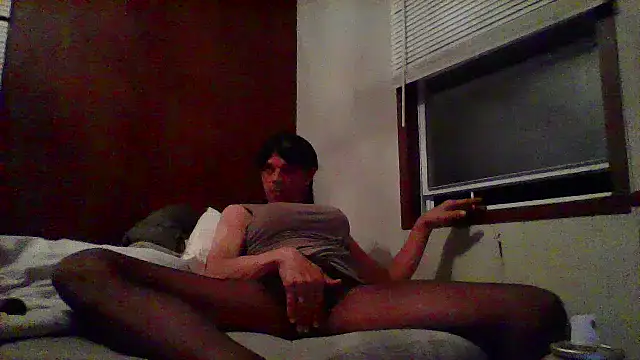 Snapshot of Brooke-lynn chatting on 02-09-26, 04:05 Brooke-lynn online show from 02-09-26, 04:05