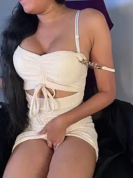 Snapshot of sneha_babe chatting on 02-24-25, 03:42 sneha babe online show from 02-24-25, 03:42