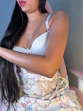 Snapshot of sneha_babe chatting on 10-28-25, 12:25 sneha babe online show from 10-28-25, 12:25