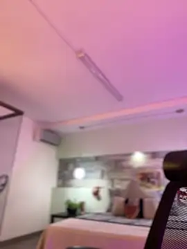 Snapshot of Emilia_Bakerr chatting on 12-11-24, 06:20 Emilia Bakerr online show from 12-11-24, 06:20