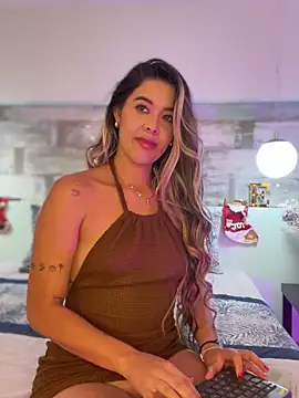 Snapshot of Emilia_Bakerr chatting on 12-11-24, 09:23 Emilia Bakerr online show from 12-11-24, 09:23