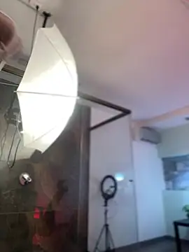 Snapshot of Emilia_Bakerr chatting on 12-26-24, 06:22 Emilia Bakerr online show from 12-26-24, 06:22