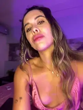 Snapshot of Emilia_Bakerr chatting on 01-12-25, 09:19 Emilia Bakerr online show from 01-12-25, 09:19