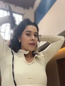 Snapshot of Emilia_Bakerr chatting on 03-21-25, 06:40 Emilia Bakerr online show from 03-21-25, 06:40