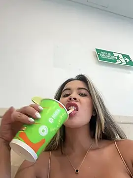 Emilia Bakerr online show from 07-11-26, 07:38