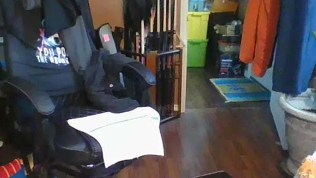 Snapshot of Daremeknot chatting on 02-20-26, 02:28 Daremeknot online show from 02-20-26, 02:28