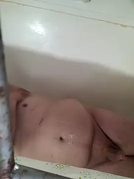 Snapshot of Dut421@xh chatting on 11-16-25, 03:12 Dut421xh online show from 11-16-25, 03:12