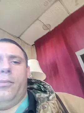 Snapshot of Dut421@xh chatting on 12-20-25, 07:43 Dut421xh online show from 12-20-25, 07:43