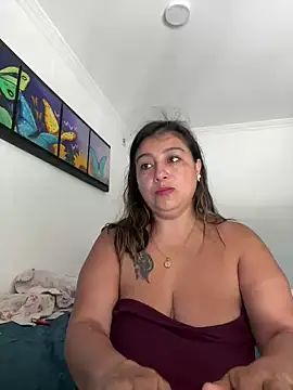 Snapshot of MrsFoucher chatting on 01-22-25, 01:42 MrsFoucher online show from 01-22-25, 01:42