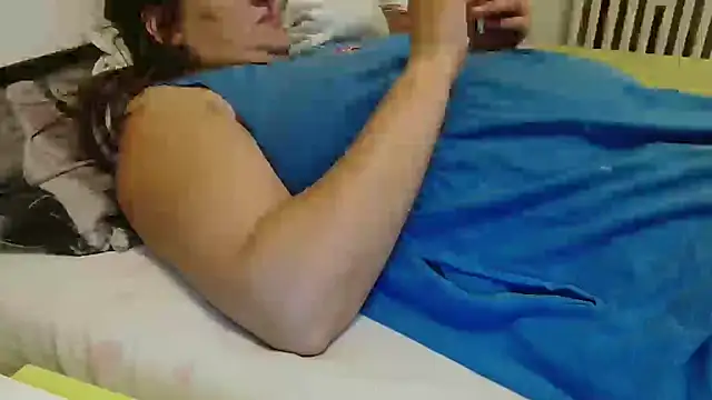 Snapshot of Lucinka1 chatting on 10-06-25, 04:26 Lucinka1 online show from 10-06-25, 04:26