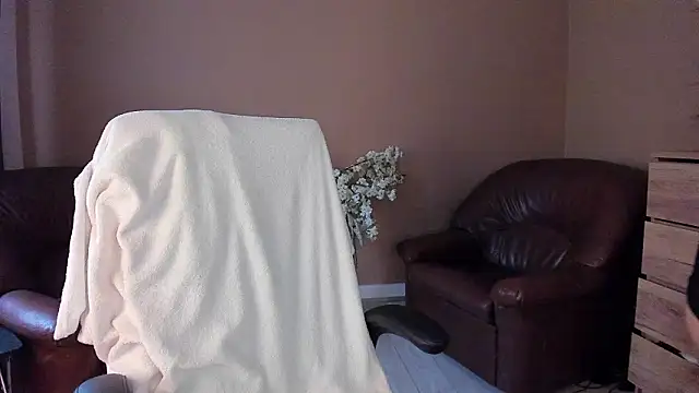 KaylaLaine online show from 02-13-26, 07:37