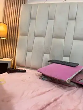 Hannagarces online show from 05-11-26, 02:45