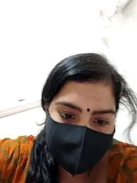 Snapshot of Ritusri_Dotta chatting on 03-21-25, 07:35 Ritusri Dotta online show from 03-21-25, 07:35