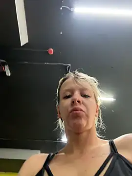 LikaCat online show from 02-01-26, 03:27