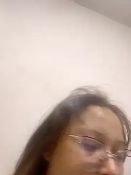 lucyy06 online show from 07-12-26, 05:42