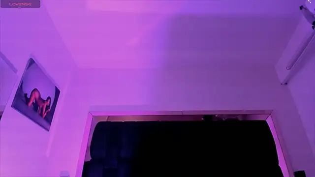 Snapshot of NikkySmiith chatting on 03-15-25, 03:48 NikkySmiith online show from 03-15-25, 03:48