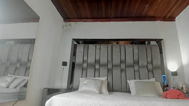 NikkySmiith online show from 02-10-26, 11:58