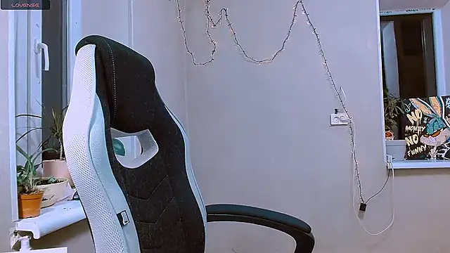 Snapshot of RosaJil chatting on 12-02-25, 03:40 RosaJil online show from 12-02-25, 03:40