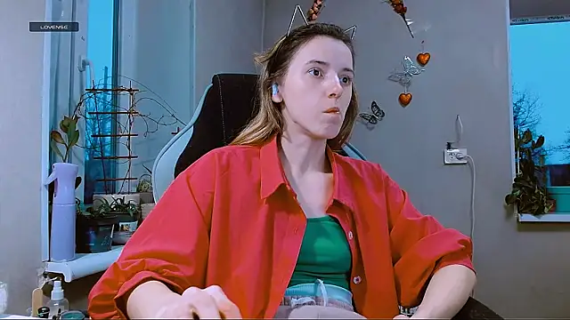 Snapshot of RosaJil chatting on 03-03-26, 04:02 RosaJil online show from 03-03-26, 04:02