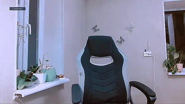 Snapshot of RosaJil chatting on 03-15-26, 05:52 RosaJil online show from 03-15-26, 05:52