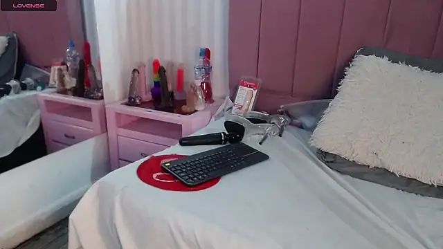 Natasha 699 online show from 03-19-25, 09:37