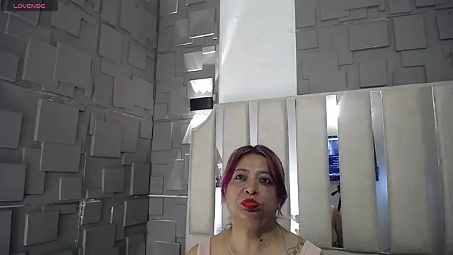 Natasha 699 online show from 06-19-26, 10:46