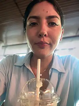 Snapshot of MarianaBenz chatting on 02-27-25, 03:26 MarianaBenz online show from 02-27-25, 03:26