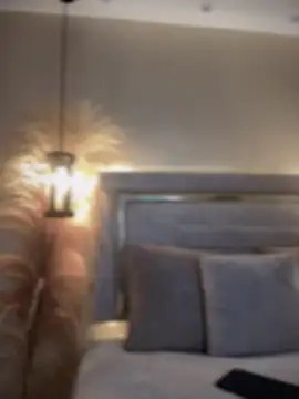 Snapshot of MarianaBenz chatting on 09-18-25, 11:29 MarianaBenz online show from 09-18-25, 11:29