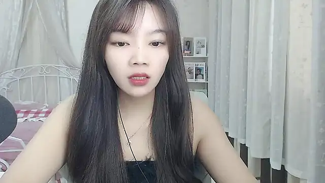 Snapshot of Jenny-Z chatting on 10-28-25, 01:42 Jenny-Z online show from 10-28-25, 01:42