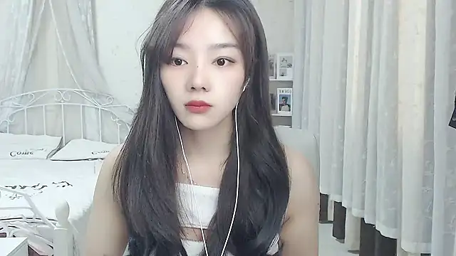 Snapshot of Jenny-Z chatting on 04-23-26, 01:51 Jenny-Z online show from 04-23-26, 01:51