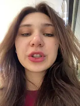 QuitieLia online show from 01-17-25, 08:13