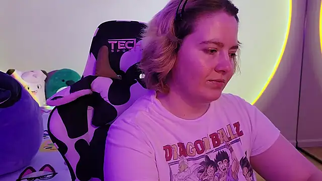 InternetFairy XO online show from 12-24-24, 04:33