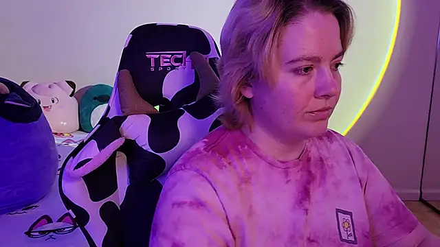 InternetFairy XO online show from 01-01-25, 05:33