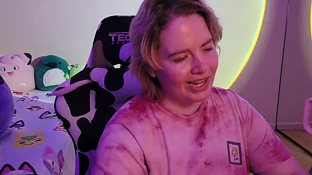 InternetFairy XO online show from 01-01-25, 11:38