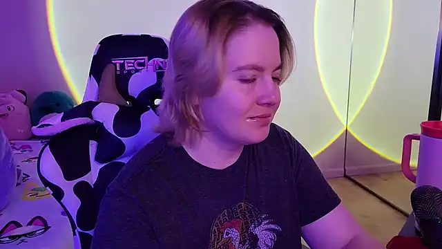 InternetFairy XO online show from 01-29-25, 07:11