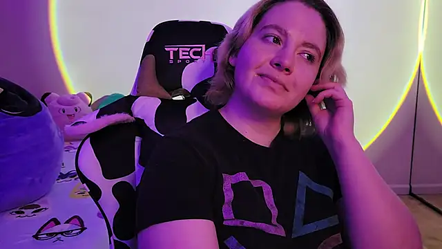 InternetFairy XO online show from 02-02-25, 06:48