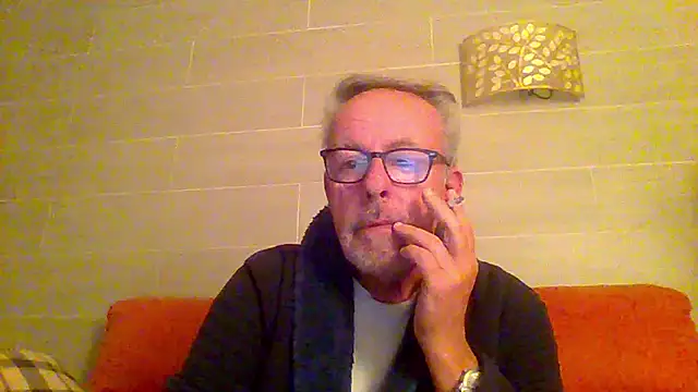 tuggy59 online show from 01-07-26, 04:04