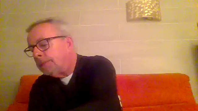 tuggy59 online show from 02-12-26, 05:35