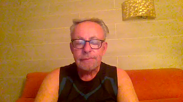 tuggy59 online show from 07-06-26, 04:20