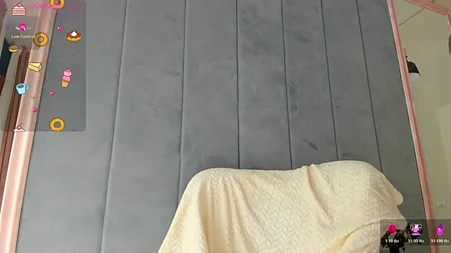 Snapshot of Sassy_Teen chatting on 10-30-25, 10:16 Sassy Teen online show from 10-30-25, 10:16